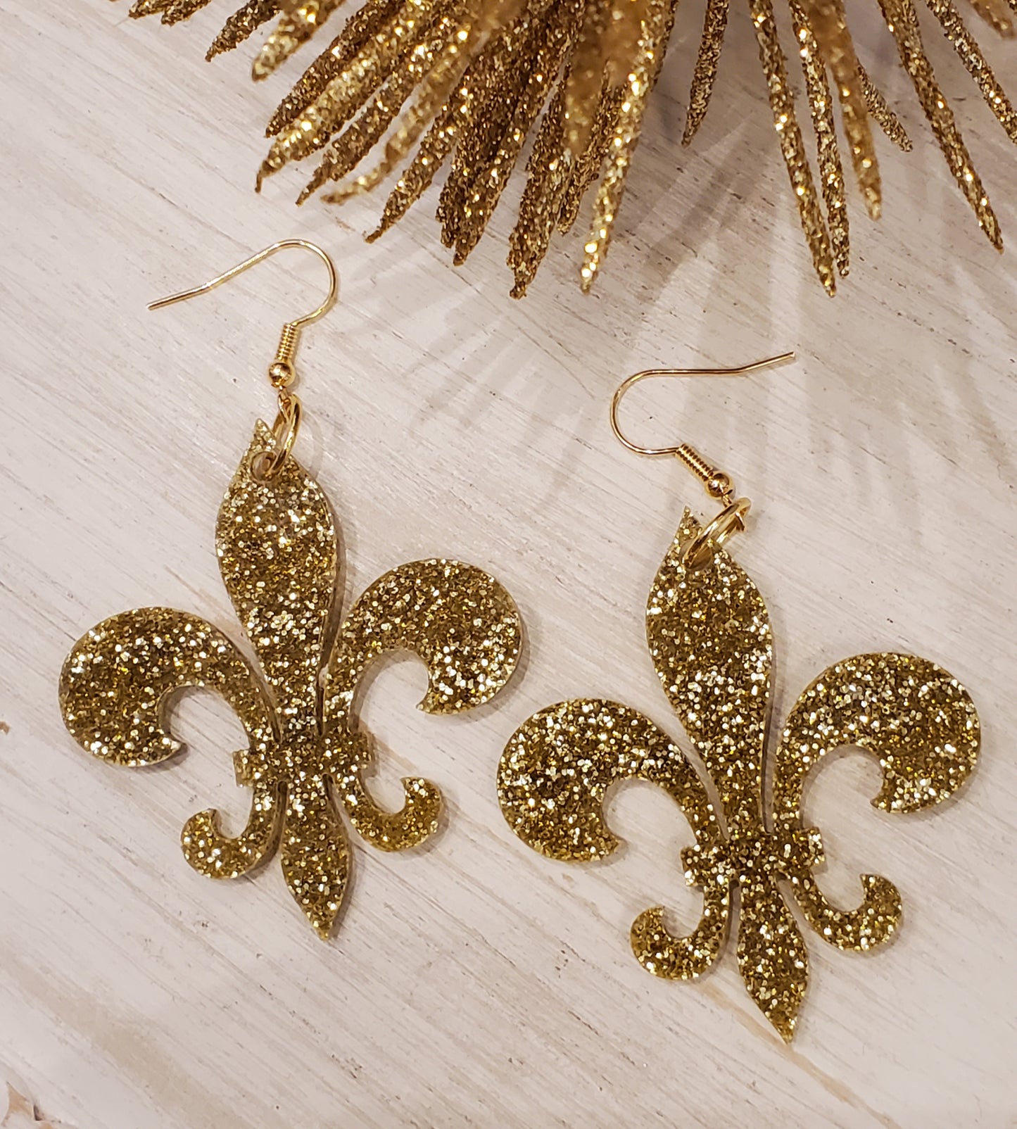 Fleur de Lis Gold Glitter Acrylic Earrings