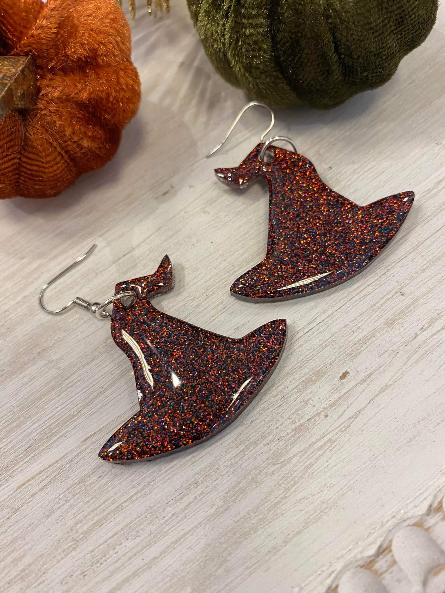 Witch hats / Handmade resin and glitter earrings