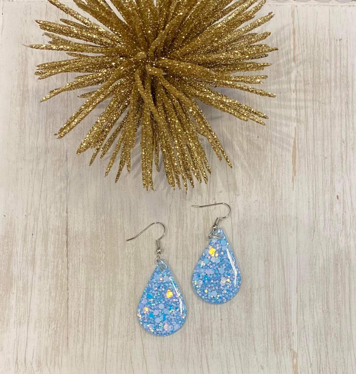 Teardrop Handmade resin and glitter earrings