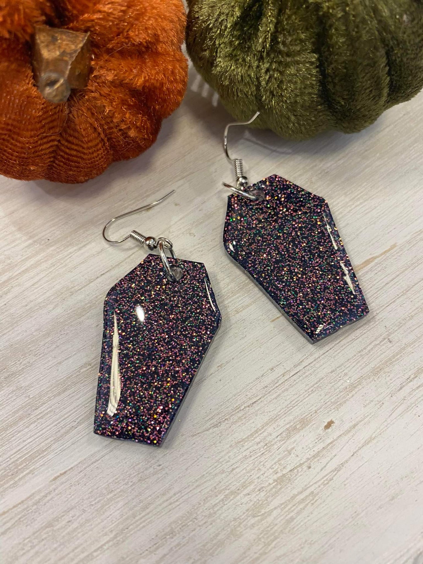 Coffin / Handmade resin and glitter earrings
