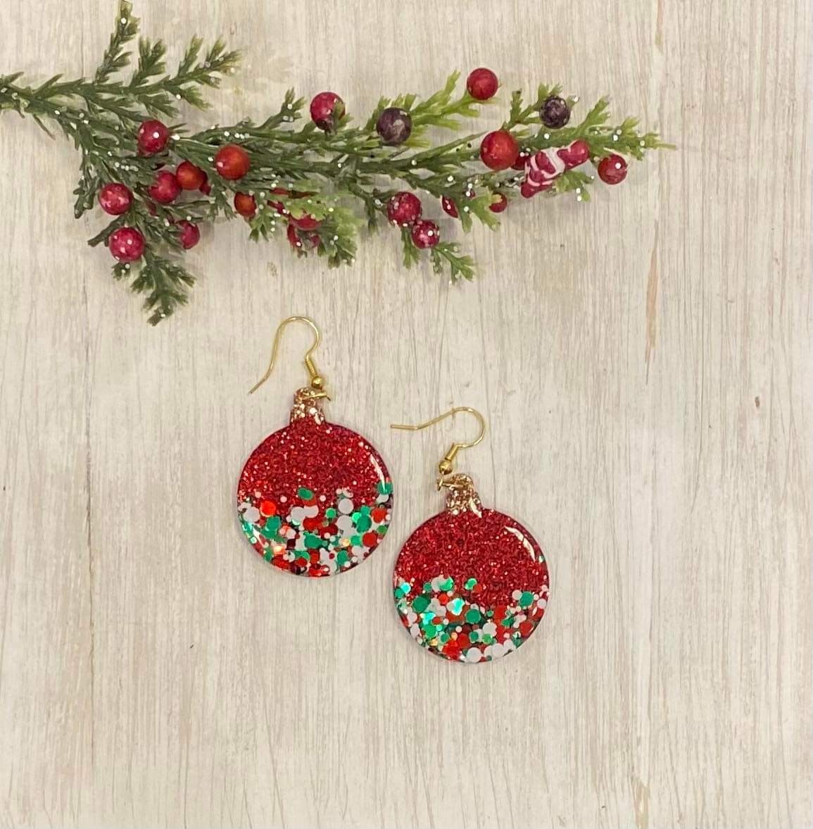 Ornament / Handmade resin and glitter earrings