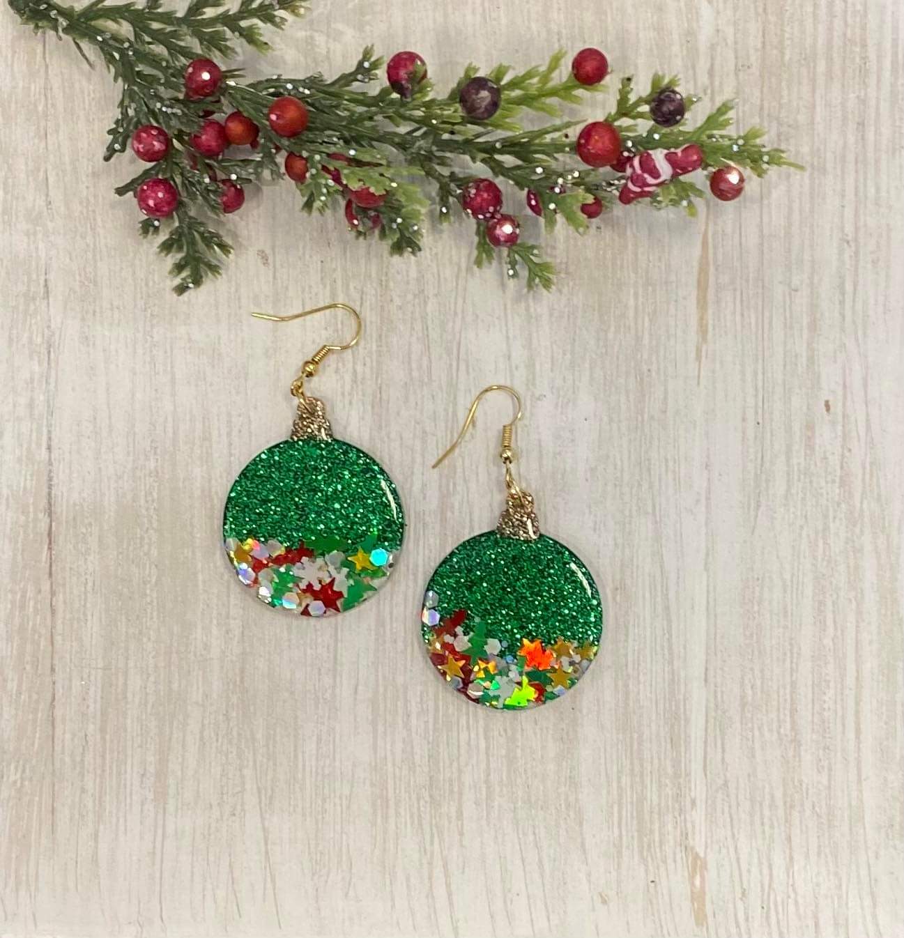 Ornament / Handmade resin and glitter earrings