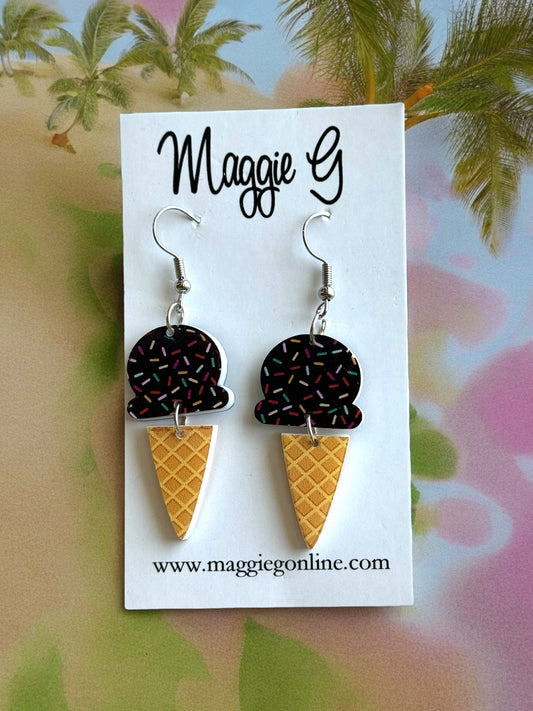 Ice cream cone earring chocolate